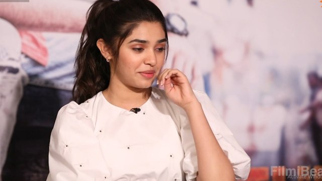 మీరేం అడిగిన నేను చెప్పను , నన్ను ఏడిపిస్తున్నారు - కృతి శెట్టి *Interview | Telugu OneIndia