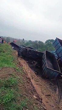 Train accident in Madhya Pradesh, many trains affected