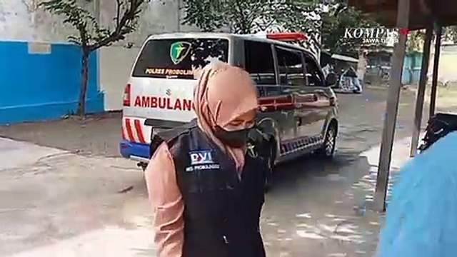 Perahu Pemancing Dihantam Ombak Besar, 1 Nahkoda Hilang di Probolinggo