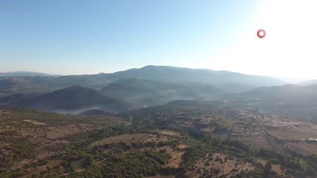 Yanan orman alanları havadan görüntülendi