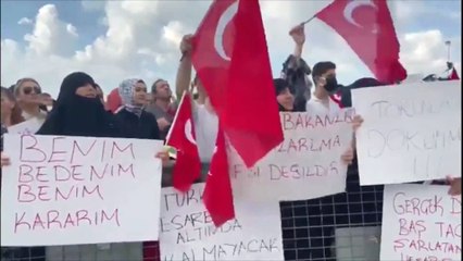 Aşı karşıtları Maltepe'de toplandı