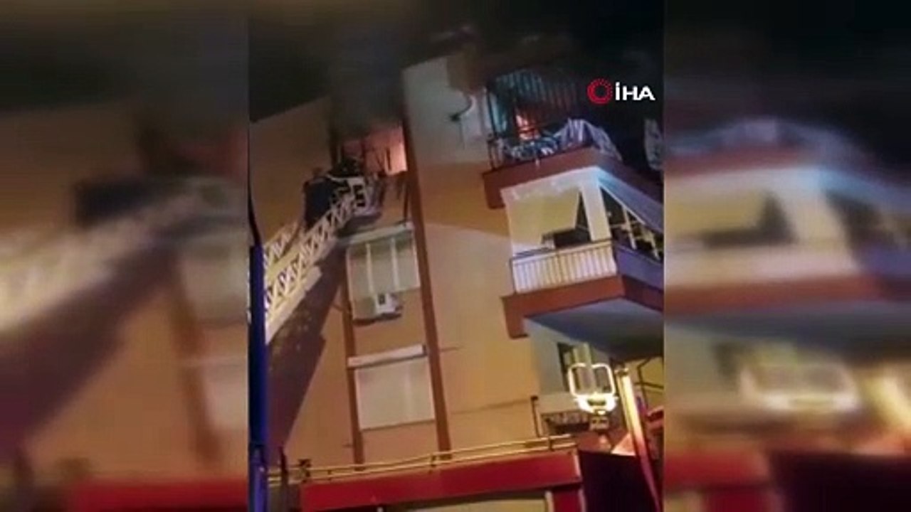 Antalyada alevlere teslim olan evde 2 çocuk mahsur kaldı