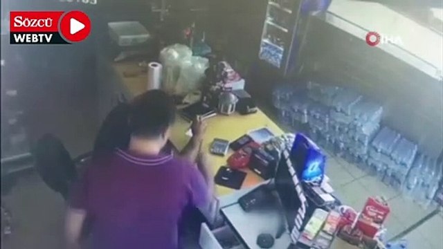 Büfeye silahlı saldırı kamerada