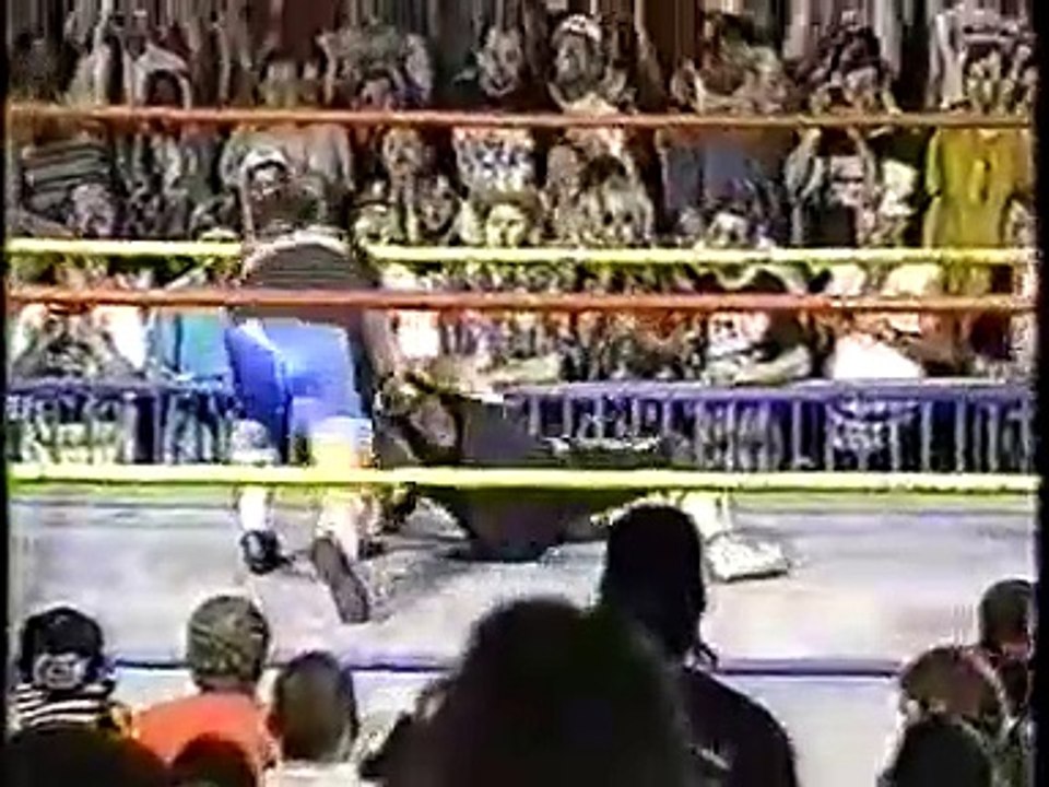 Tommy Dreamer vs Vampire Warrior