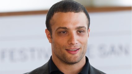 VOICI : Persuasion (Netflix) : qui est Cosmo Jarvis, l’interprète de Frederick Wentworth ?