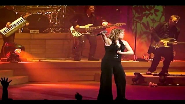 LARA FABIAN LIVE — HUMANA | LARA FABIAN LIVE | (2001 AU ZÉNITH (PARIS))