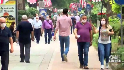 "Şiddetli bir dalgayla karşı karşıyayız, hassas gruplar aşı olmalı"