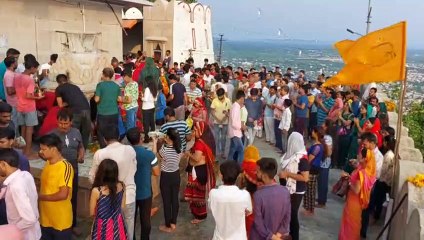 सावन के पहले सोमवार, बाबा नीलकंठ के दर श्रद्धा अपार