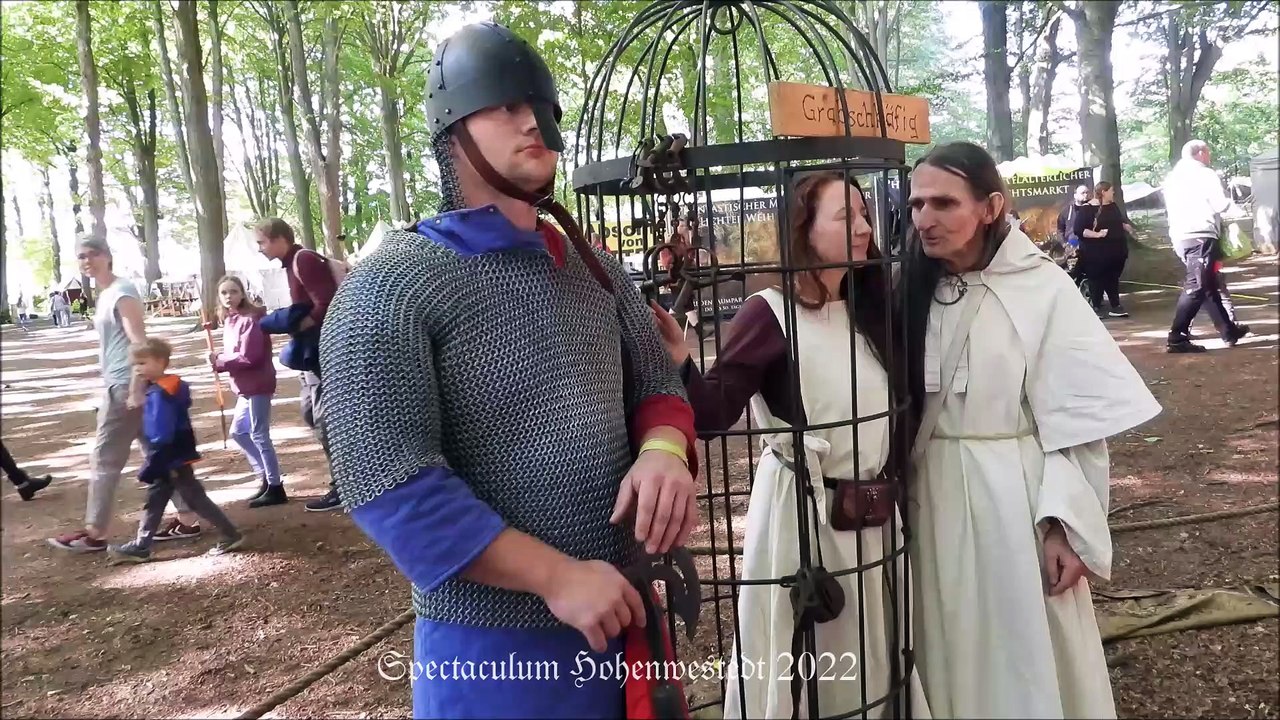 Hofmalerin Jenni im Käfig