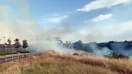 Download Video: Firefighters tackle large grass fire close to the Stadium of Light