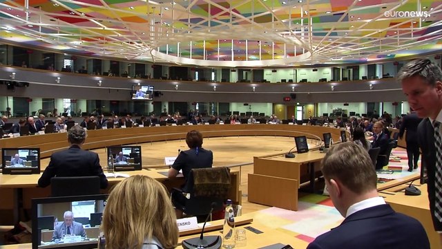 Евросоюз даст Украине деньги на оружие и бюджет