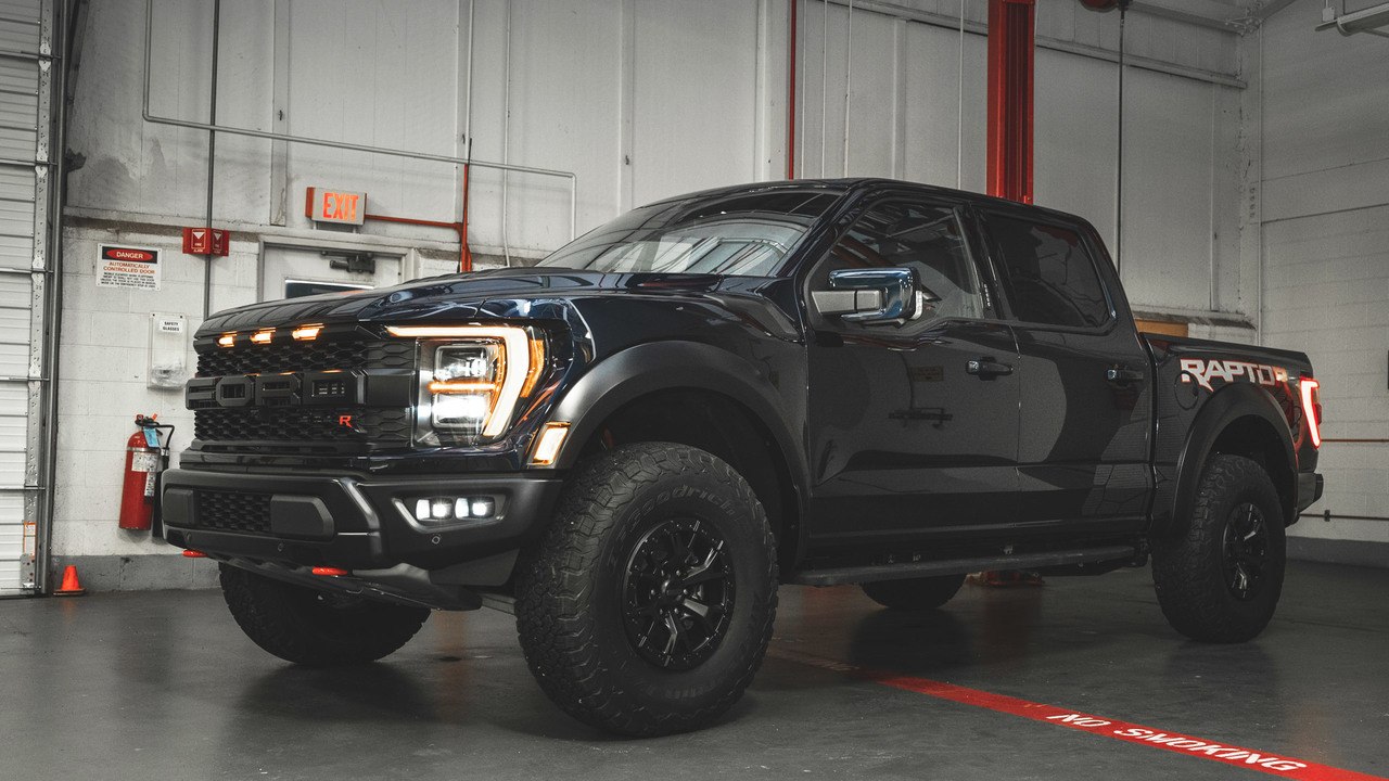 2023 Ford F-150 Raptor R First Look: T-Rex Predator