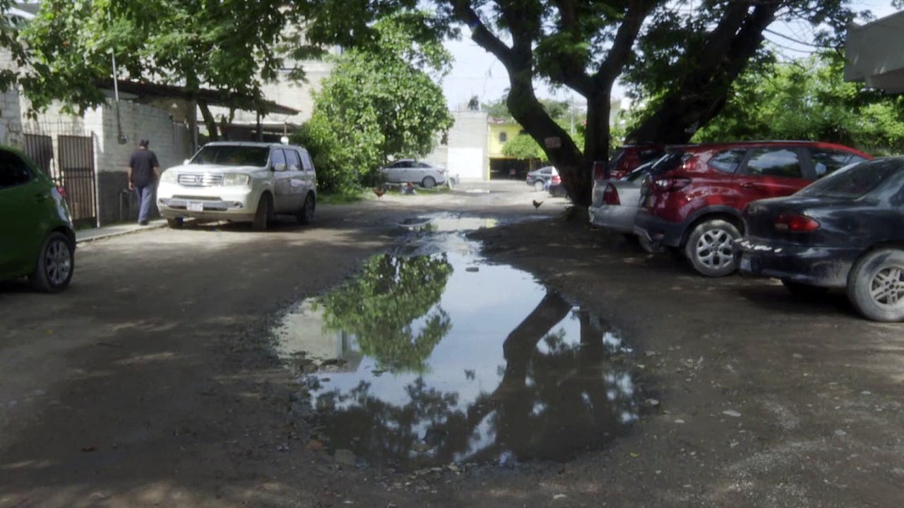 Baches son albercas en la colonia Villa las Flores | CPS Noticias Puerto Vallarta