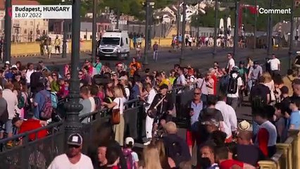 Manifestantes bloqueiam trânsito em Budapeste