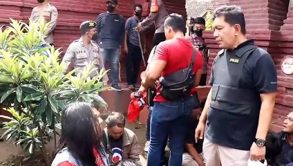 Lakukan Aksi Premanisme, Polresta Cirebon Gerebek Markas Ormas di Beberan