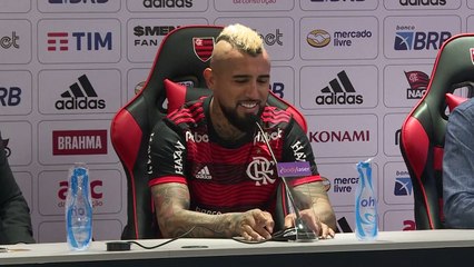 Vidal diz que chega ao Flamengo para ganhar a Libertadores