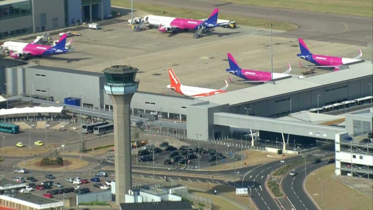 Heatwave melts British airport runway, causes delays and diversions