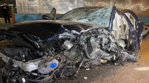 Bursa’da feci kaza: Lüks otomobil ok gibi saplandı