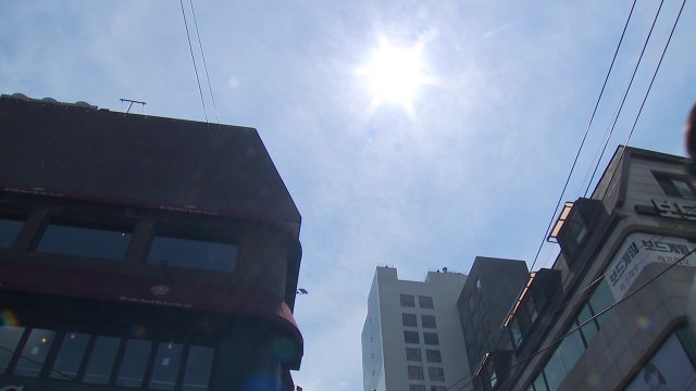 [날씨] 전국 무더위, 남부 '폭염주의보'...곳곳 소나기 / YTN