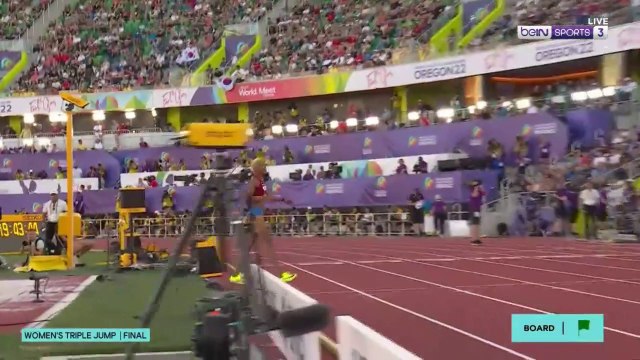 Rojas takes out gold in the triple jump