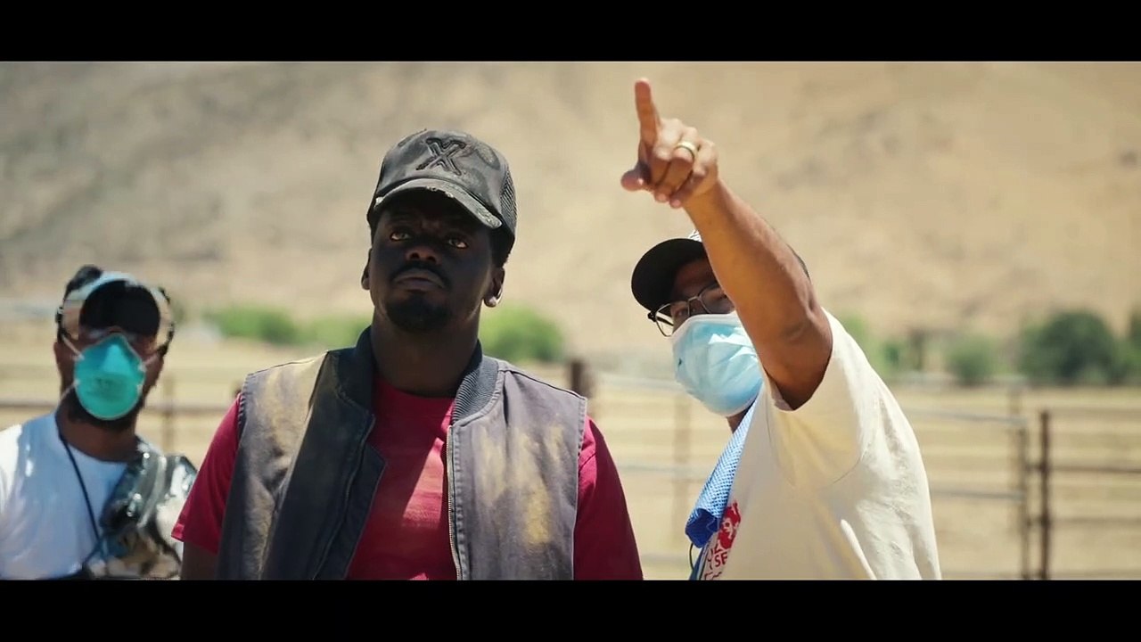 Featurette über die Dreharbeiten zu NOPE im IMAX-Format