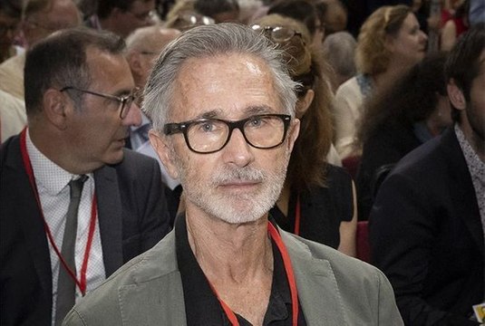 Thierry Lhermitte malade : il s’ouvre sur son état de santé « Je suis bien fatigué, j’étais incapable de jouer »