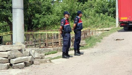 Abla ile kardeşinin alacak verecek kavgası kanlı bitti! Mermilerin hedefi olan kadın bacağından yaralandı