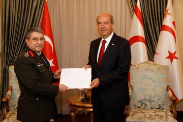 KKTC Cumhurbaşkanı Tatar, Orgeneral Bayraktaroğlu'nu kabul etti