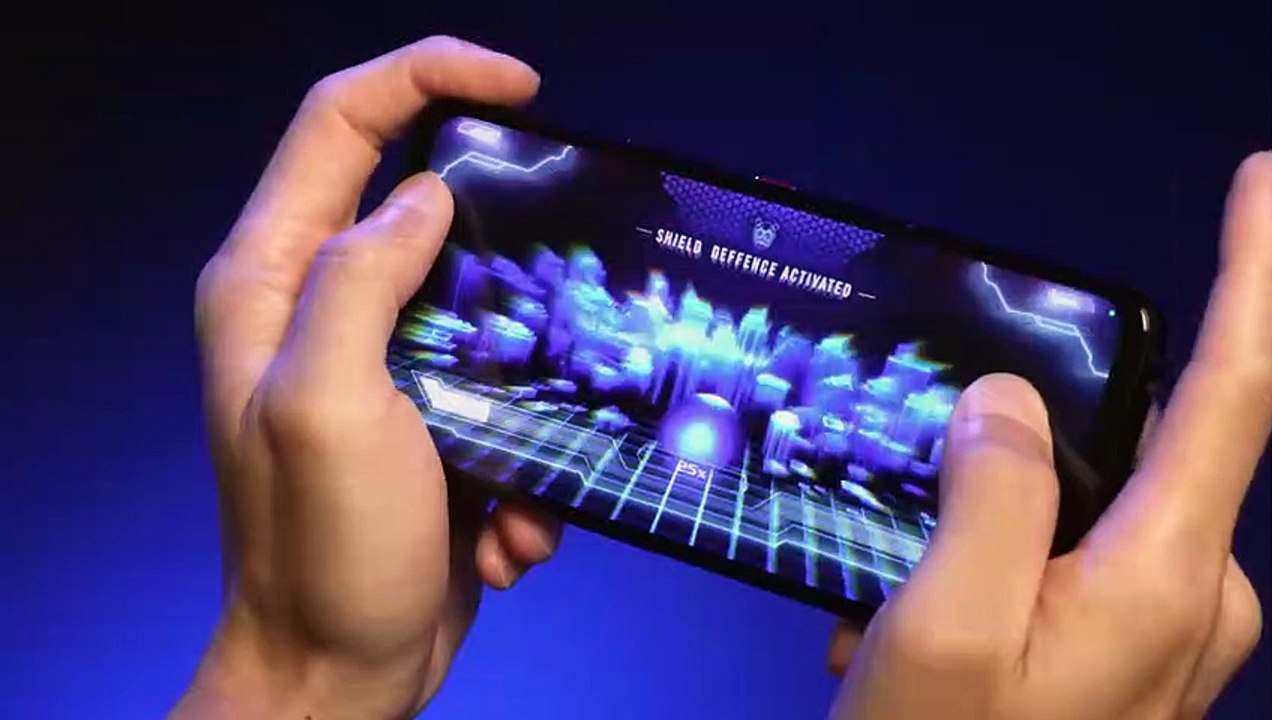 فتح صندوق هاتف الألعاب الجديد Asus ROG Phone 6