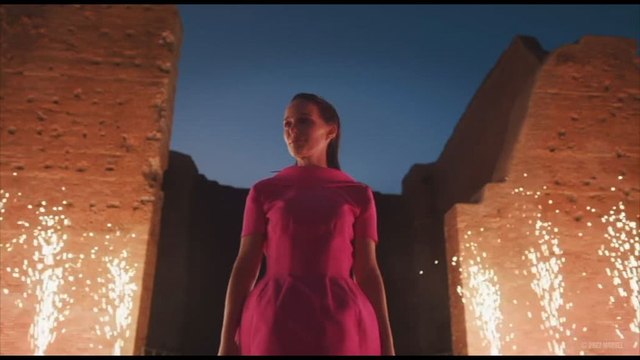 Natalie Portman porta Thor tra le rovine di Ostia Antica