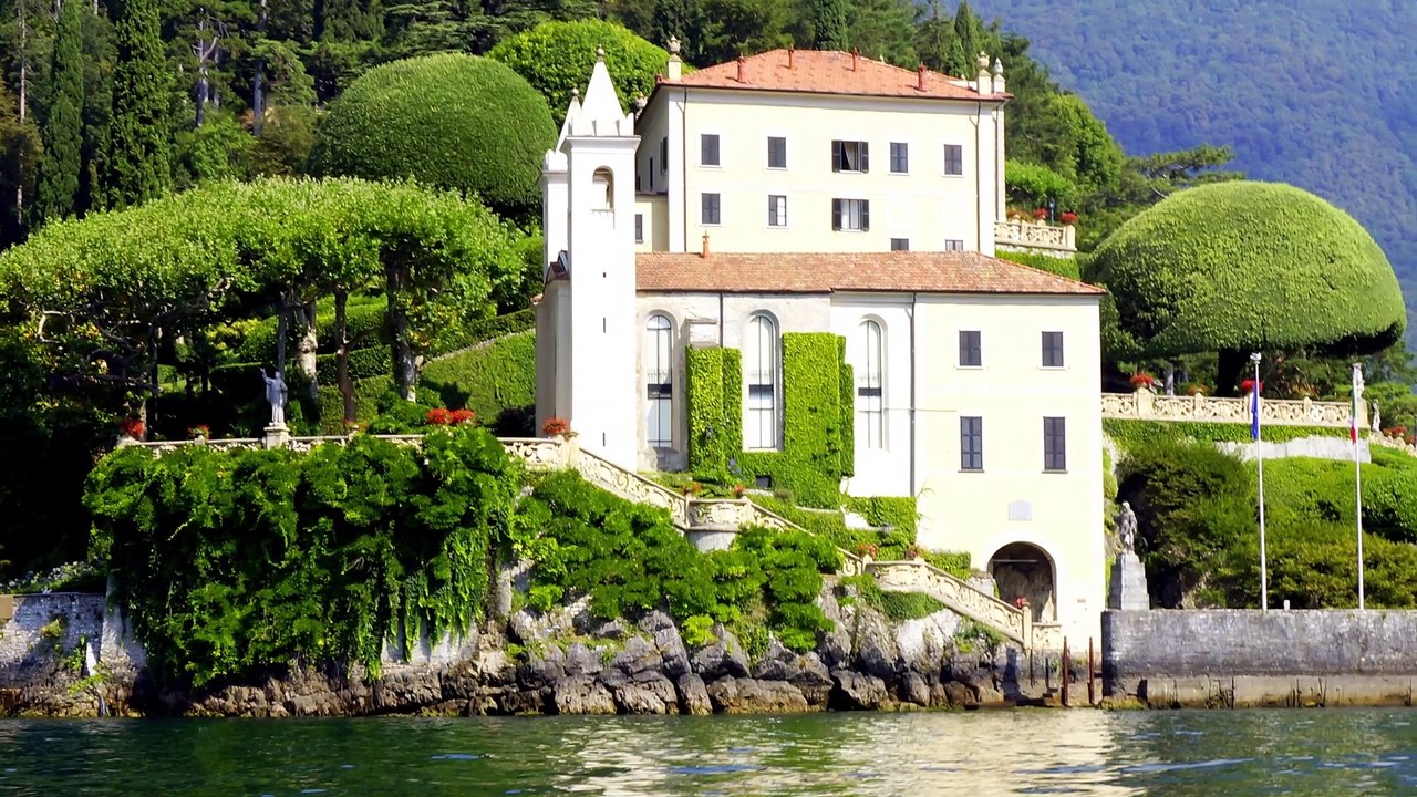 T MAX 560 TECH MAX 2022 LAKE COMO BELLAGIO LEZZENO ITALY WALKAROUND