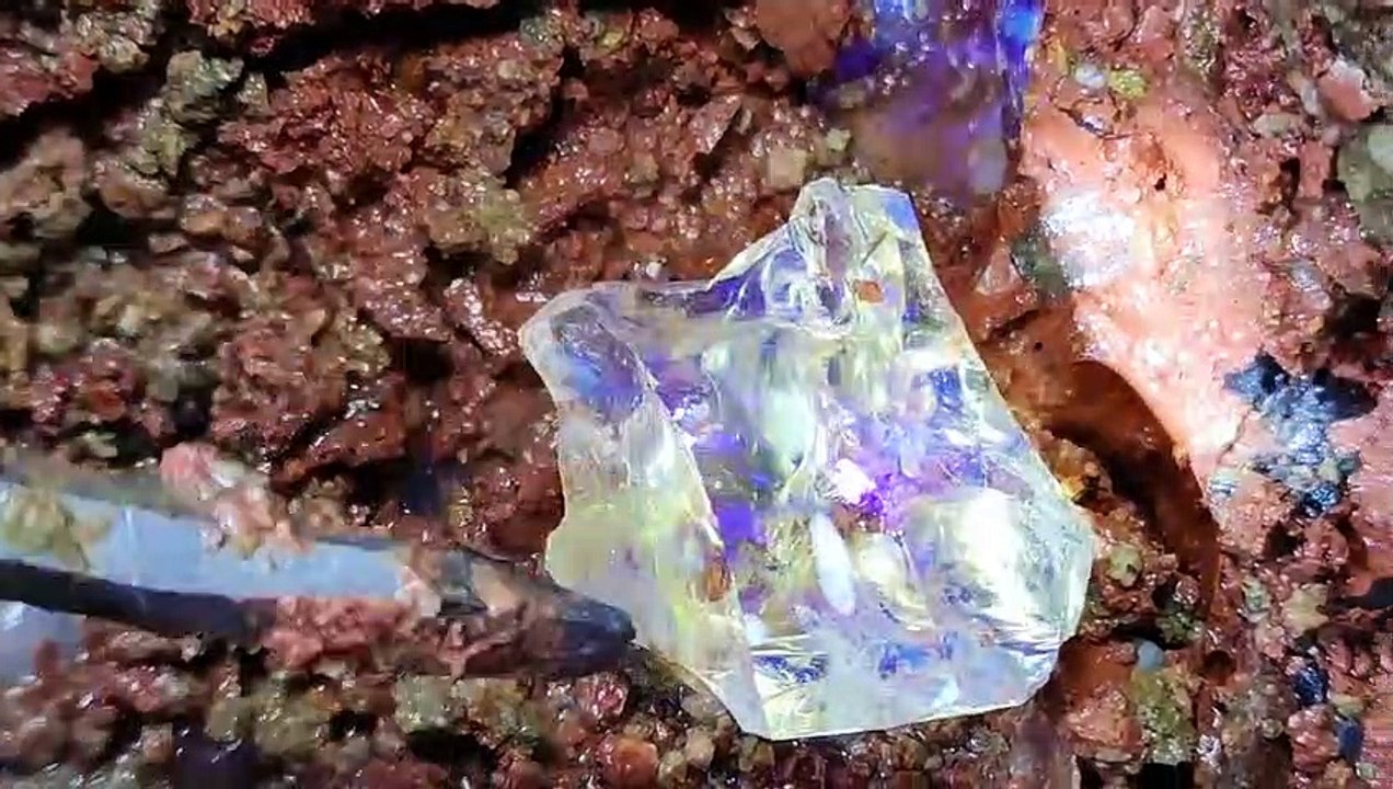 Amazing 1000 meters underground mining diamond bal