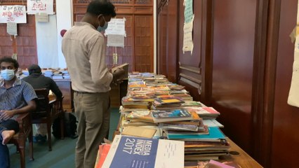 Aviso de la oficina Presidencial de Sri Lanka: "Esto ahora es una biblioteca"