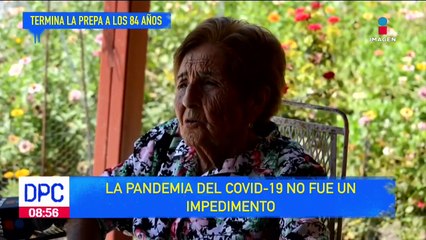 Mujer cumple su sueño, terminó la preparatoria a los 84 años