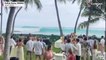 Un mariage de rêve à Hawaï (presque) ruiné par des vagues géantes