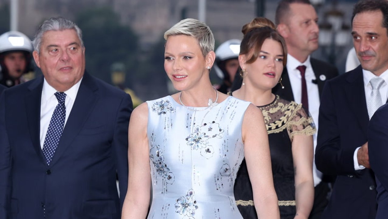 Sie strahlt wieder: Wunderschöner Auftritt von Fürstin Charlène