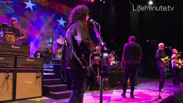 Men at Work's Colin Hay on New Album, Meaning Behind Greatest Hits, and Working with Ringo Starr