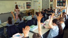 Unvaccinated staff to return to News South Wales classrooms