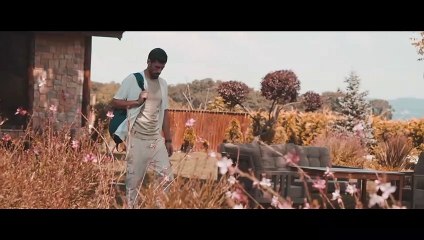 Kürşat Gürel Bir Gülüşü Var