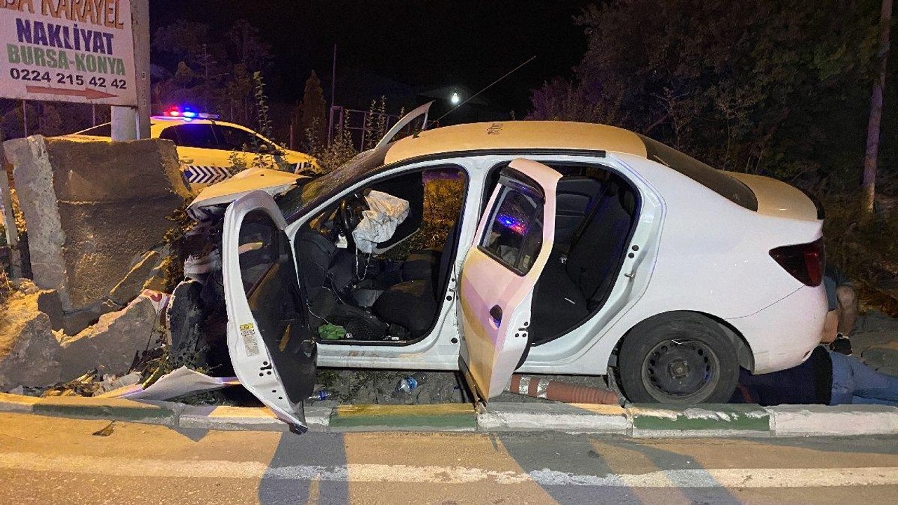 Bursa’da feci kaza: 1 ölü 2 ağır yaralı