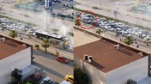 Meşalelerle yolu kesip ambulansın geçişine bile izin vermediler
