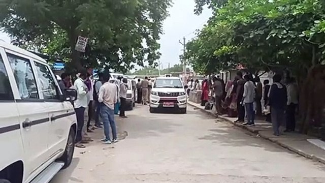 भरतपुर में संत विजय बाबा ने लगाई खुद को आग, आत्मदाह की कोशिश