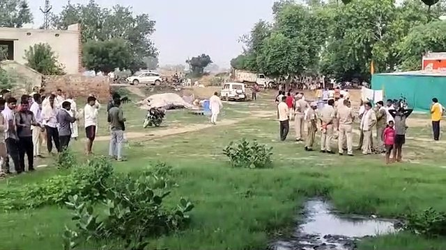 पहाड़ों के सरंक्षण की मांग कर रहे साधु ने खुद को आग लगा ली, गंभीर झुलसी हालत में अस्पताल में भर्ती