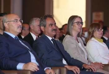 Bakan Özer, "okul aile birliklerinin bağış taleplerine" ilişkin konuştu Açıklaması