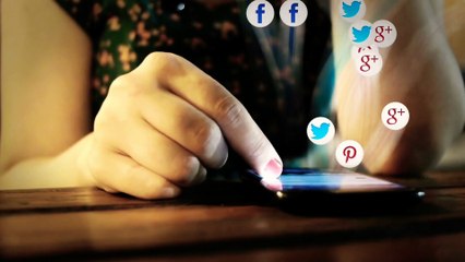 সোশাল মিডিয়ার  ভিড়ে তুমিও কি   নিজেকে হারিয়ে ফেলছো ধীরে ধীরে?  তাহলে ভিডিওটি তোমার জন্য।