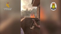 Rescatan a una familia atrapada por las llamas en su vivienda de Boadilla (Madrid)