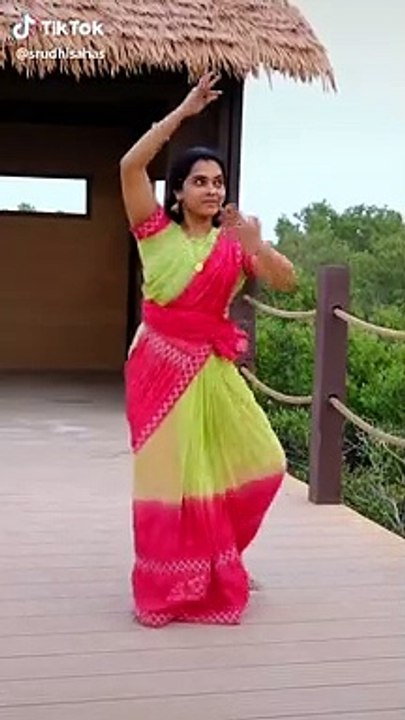 Dancing video short dancing video