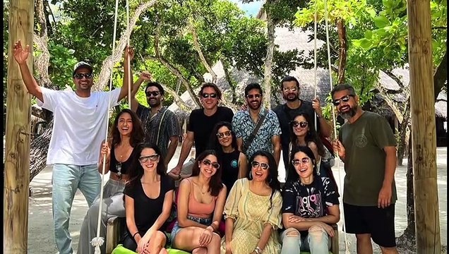 Katrina Kaif- Vicky Kaushal return from Maldives