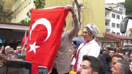 Kyk Borçlarında Faizin Silinmesini Önermiş Olduklarını Hatırlatan Akşener'den Hükümete: "Bu Çocuklar Yan Gelip Yatmak İstemiyor. İş İstiyor İş"