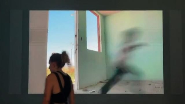 Biennale Arte, la poesia del gioco: Alys nel padiglione belga